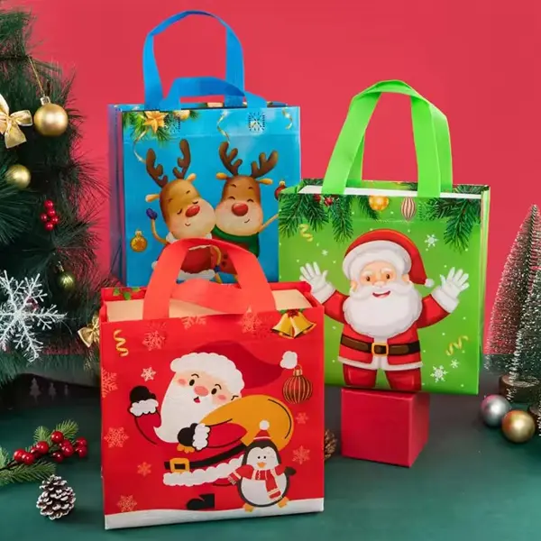 Goodie bag dengan pola natal
